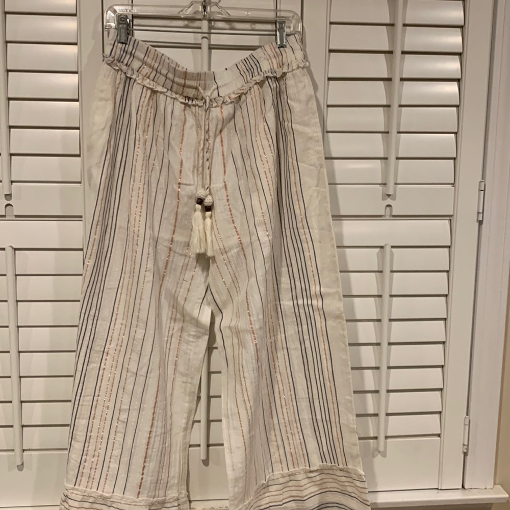 NWT Wide-Legged Gauze Pants.